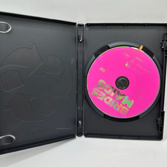 Bridesmaids DVD Comedy Film Unrated Theatrical Versions Kristen Wiig Universal - Picture 4 of 4